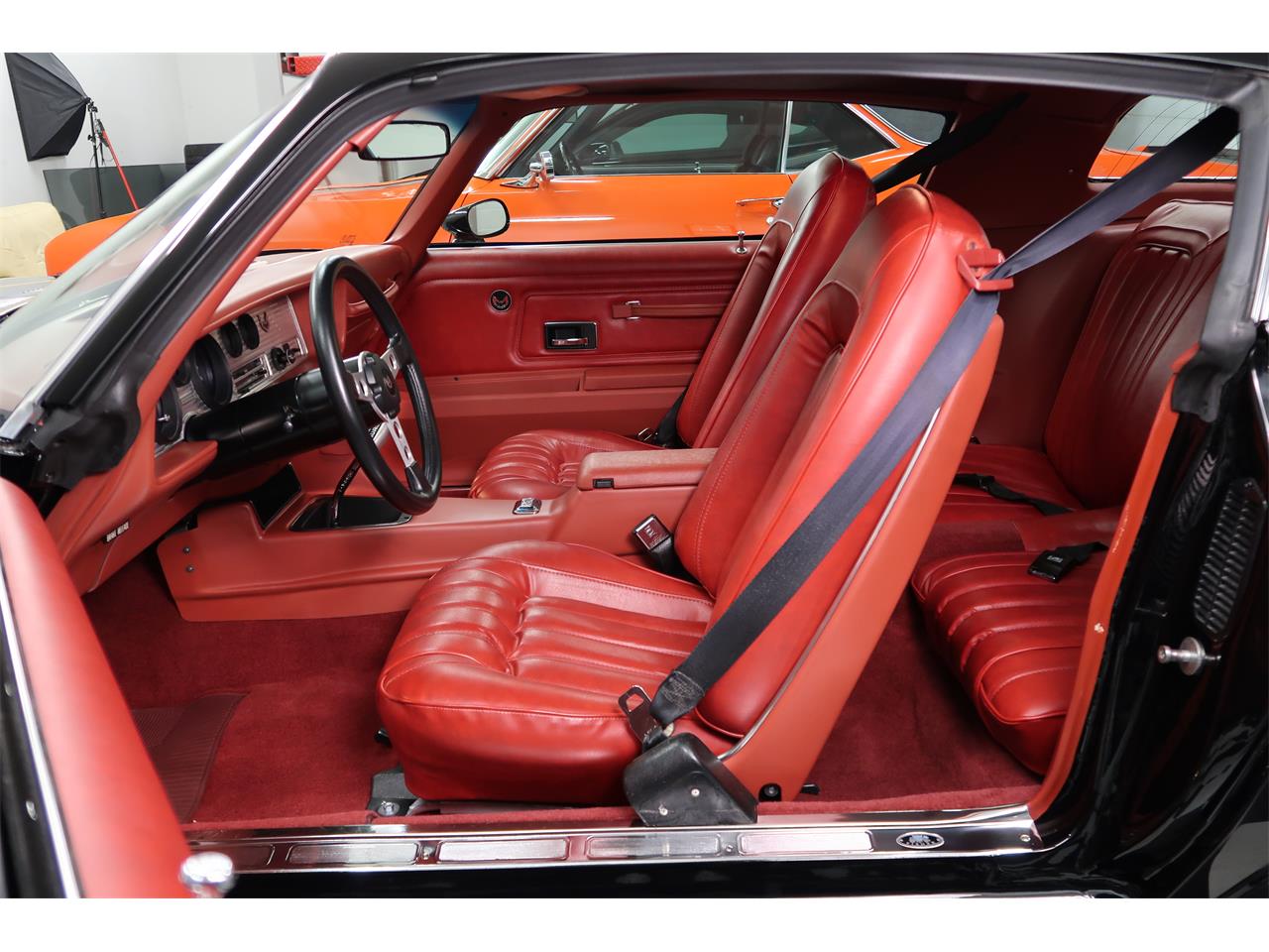 Pontiac-Firebird-1976-Starlight-Black-Red-51