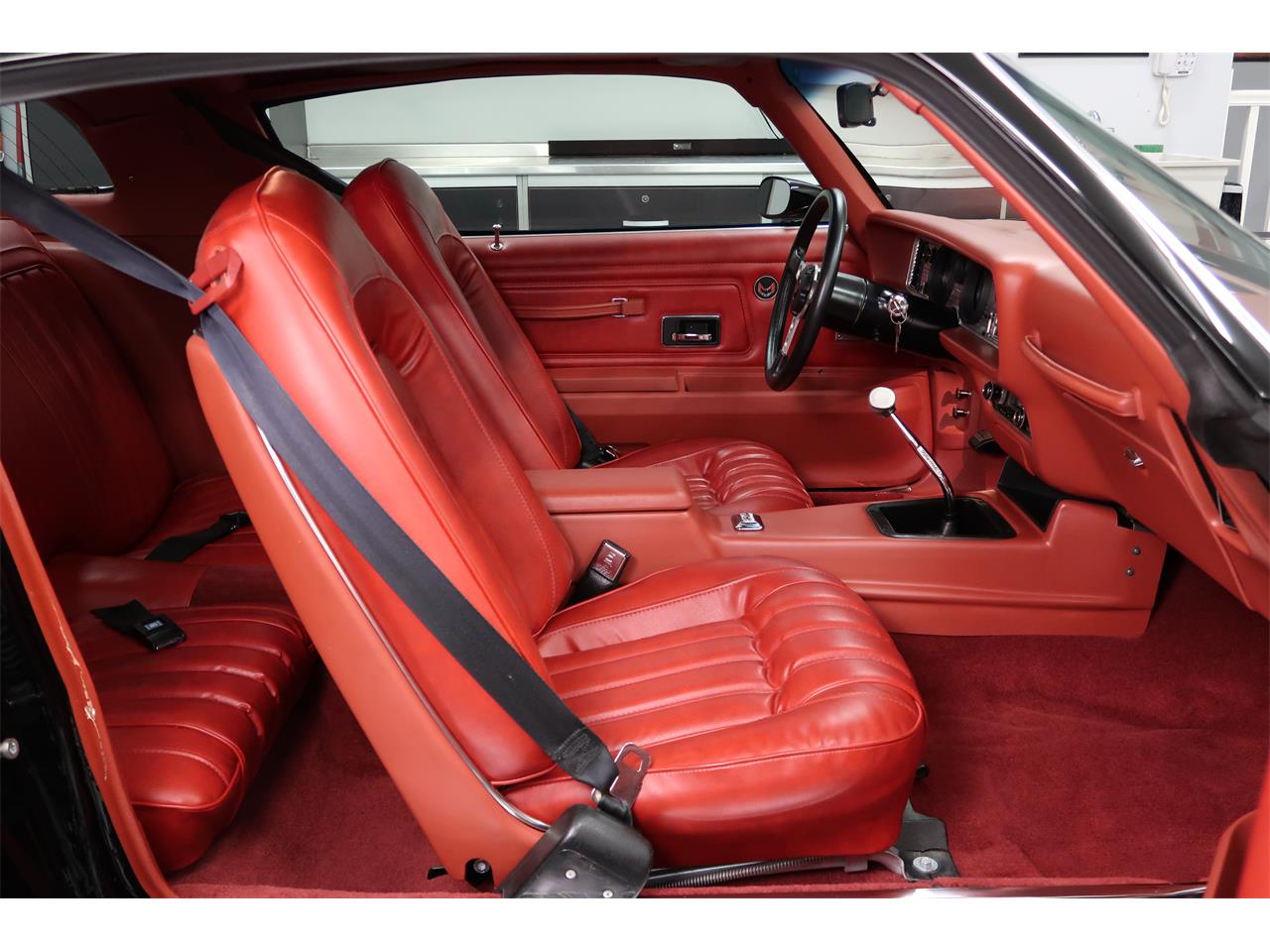 Pontiac-Firebird-1976-Starlight-Black-Red-6