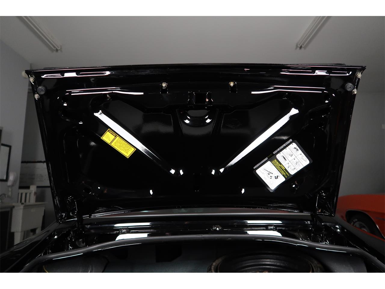 Pontiac-Firebird-1976-Starlight-Black-Red-69