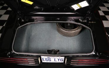 Pontiac-Firebird-1976-Starlight-Black-Red-70