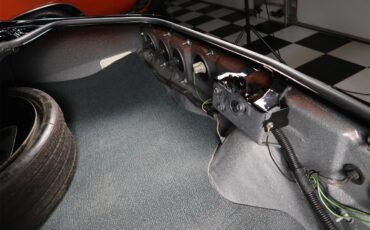 Pontiac-Firebird-1976-Starlight-Black-Red-71