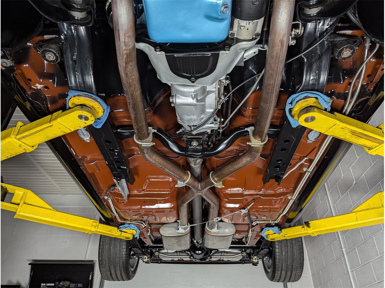 Pontiac-Firebird-1976-Starlight-Black-Red-77