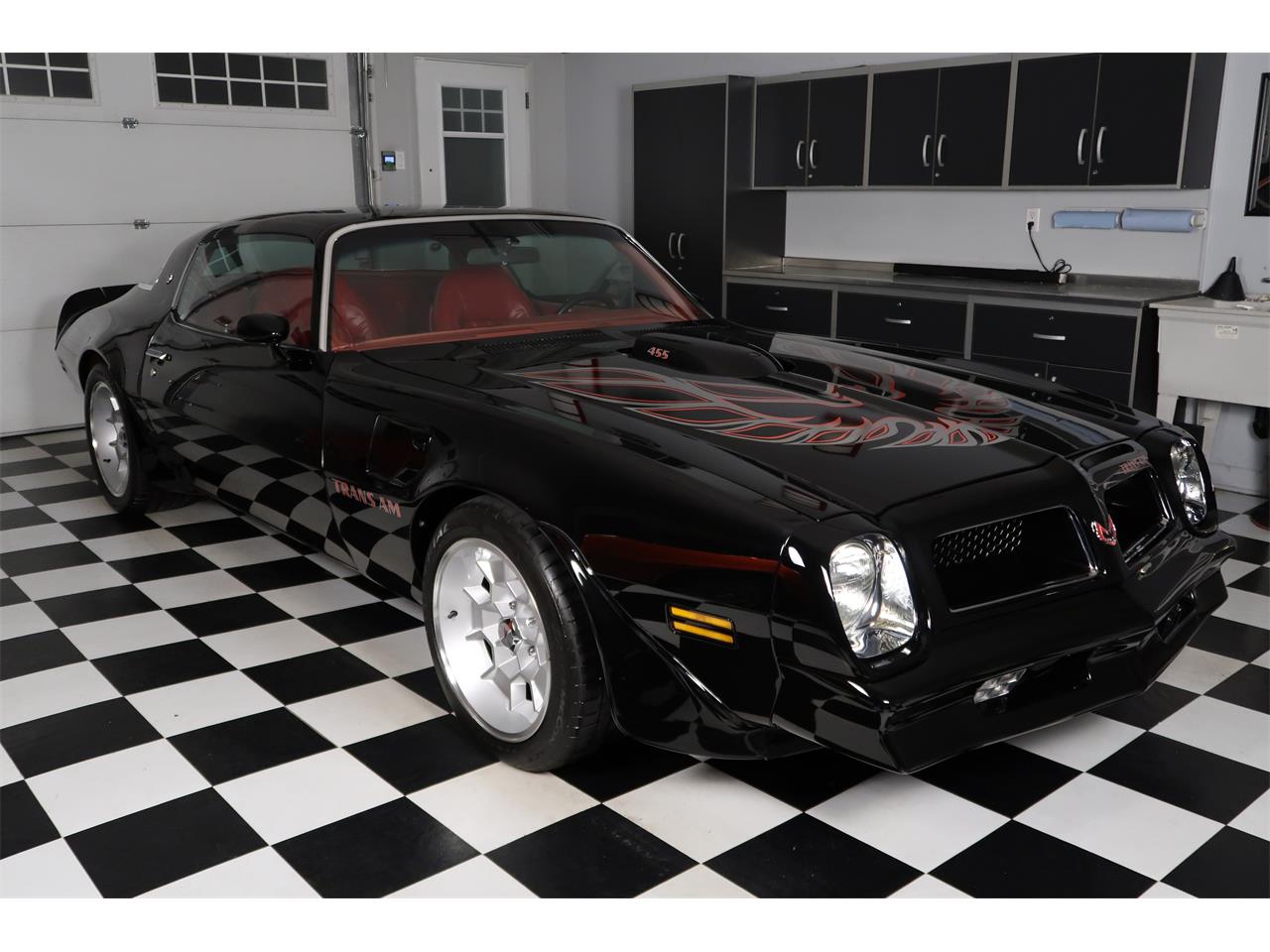 Pontiac-Firebird-1976-Starlight-Black-Red-85