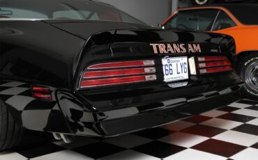 Pontiac-Firebird-1976-Starlight-Black-Red-86