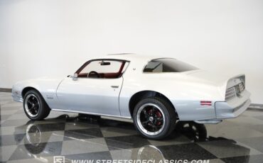 Pontiac-Firebird-1977-Silver-Red-1