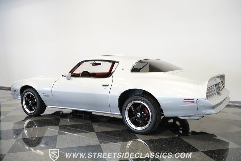 Pontiac-Firebird-1977-Silver-Red-1