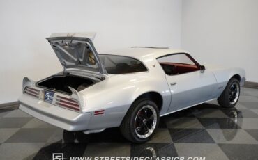 Pontiac-Firebird-1977-Silver-Red-13