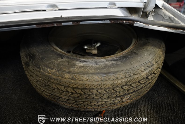 Pontiac-Firebird-1977-Silver-Red-17