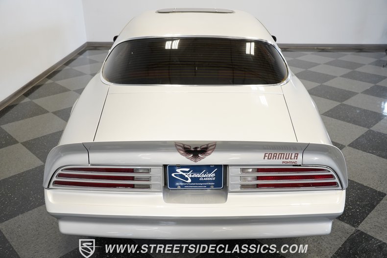 Pontiac-Firebird-1977-Silver-Red-18