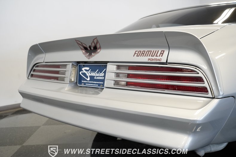 Pontiac-Firebird-1977-Silver-Red-19