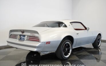 Pontiac-Firebird-1977-Silver-Red-20