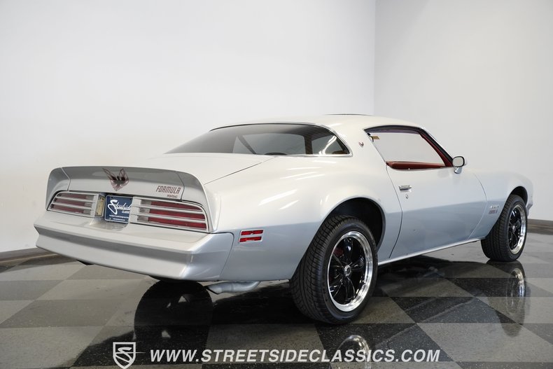 Pontiac-Firebird-1977-Silver-Red-20
