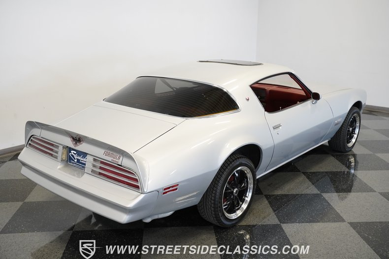 Pontiac-Firebird-1977-Silver-Red-21