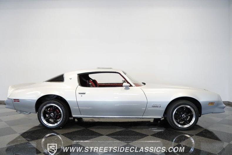 Pontiac-Firebird-1977-Silver-Red-23