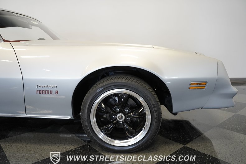 Pontiac-Firebird-1977-Silver-Red-27