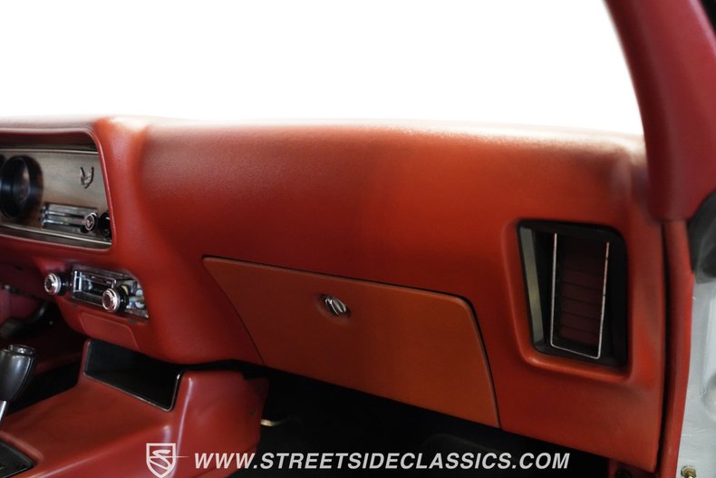 Pontiac-Firebird-1977-Silver-Red-37