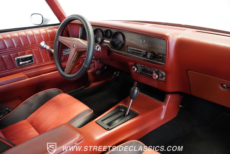 Pontiac-Firebird-1977-Silver-Red-38