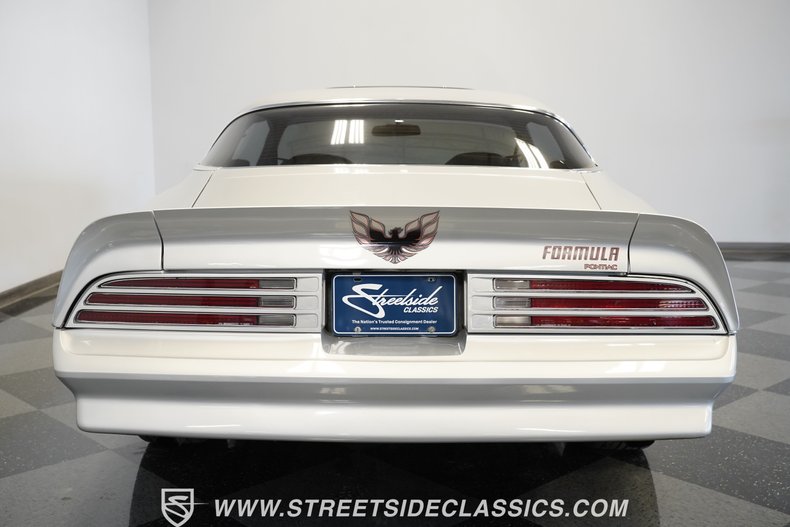 Pontiac-Firebird-1977-Silver-Red-40