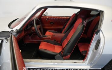 Pontiac-Firebird-1977-Silver-Red-44