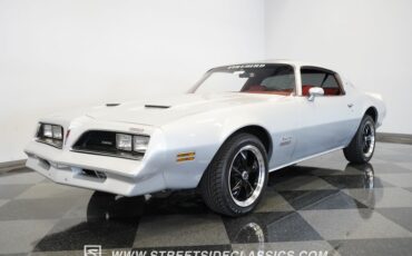Pontiac-Firebird-1977-Silver-Red-45