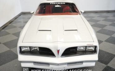 Pontiac-Firebird-1977-Silver-Red-46