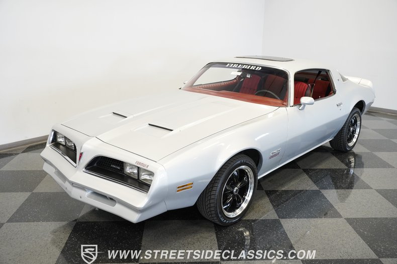 Pontiac-Firebird-1977-Silver-Red-48