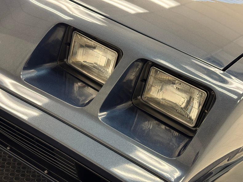 Pontiac-Firebird-1981-Nightwatch-Blue-Dark-Blue-14