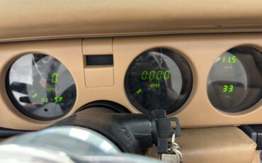 Pontiac-Firebird-1992-Dark-Jade-Green-Meta-Tan-12