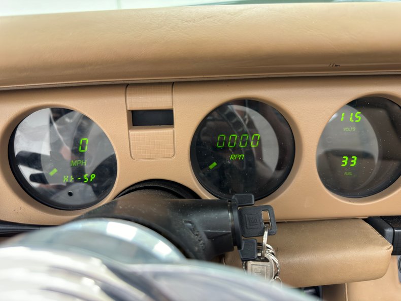 Pontiac-Firebird-1992-Dark-Jade-Green-Meta-Tan-12