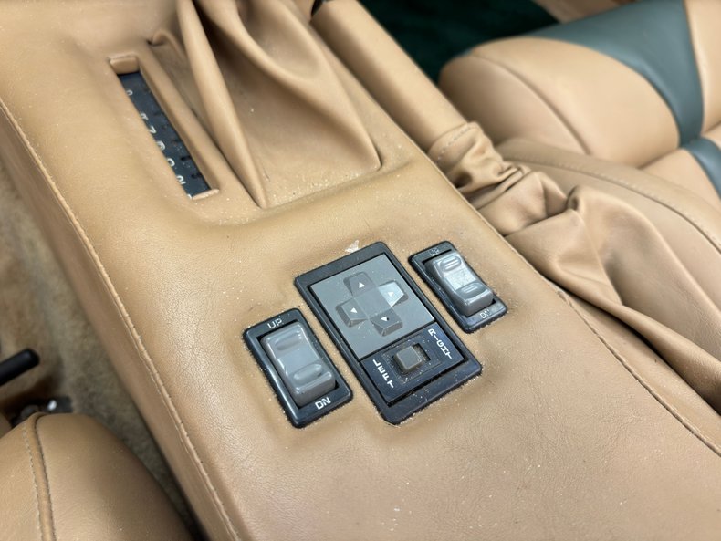 Pontiac-Firebird-1992-Dark-Jade-Green-Meta-Tan-17