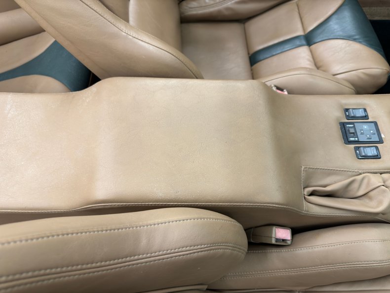 Pontiac-Firebird-1992-Dark-Jade-Green-Meta-Tan-8