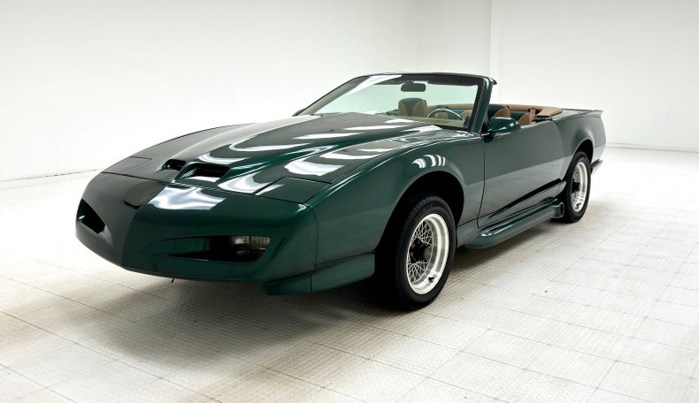 Pontiac-Firebird-1992-Dark-Jade-Green-Meta-Tan
