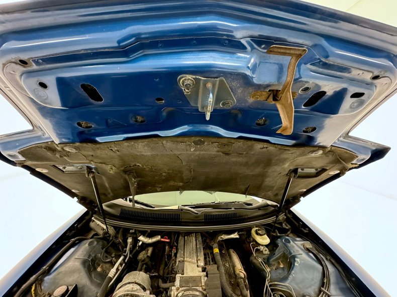 Pontiac-Firebird-1994-Quasar-Blue-Ebony-27