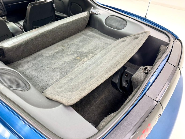 Pontiac-Firebird-1994-Quasar-Blue-Ebony-32