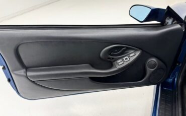 Pontiac-Firebird-1994-Quasar-Blue-Ebony-35