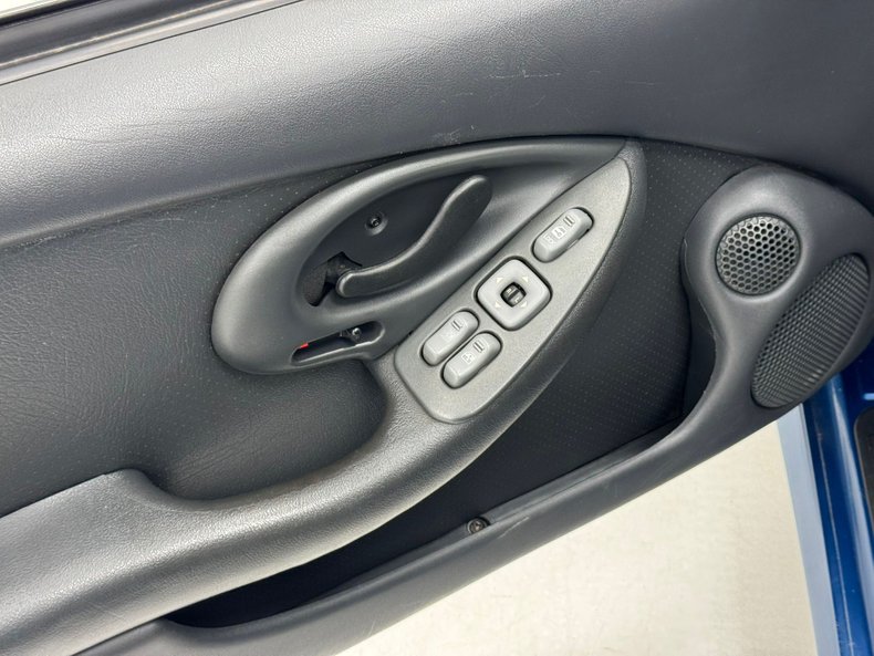 Pontiac-Firebird-1994-Quasar-Blue-Ebony-36