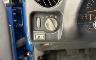 Pontiac-Firebird-1994-Quasar-Blue-Ebony-45