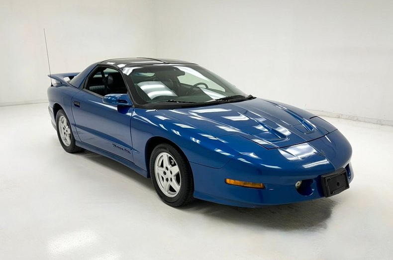 Pontiac-Firebird-1994-Quasar-Blue-Ebony-7