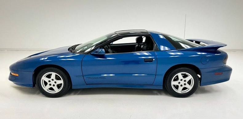 Pontiac-Firebird-1994-Quasar-Blue-Ebony