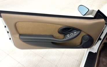 Pontiac-Firebird-1994-White-Tan-30