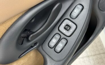 Pontiac-Firebird-1994-White-Tan-31