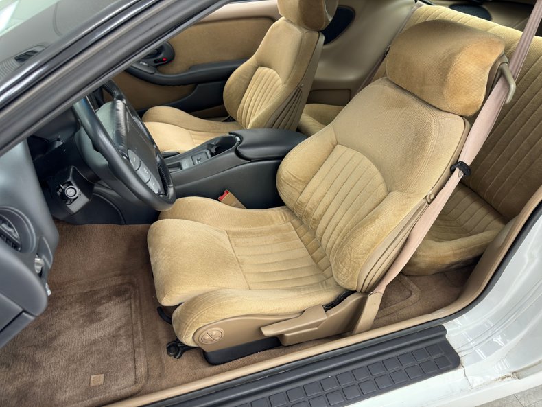 Pontiac-Firebird-1994-White-Tan-33