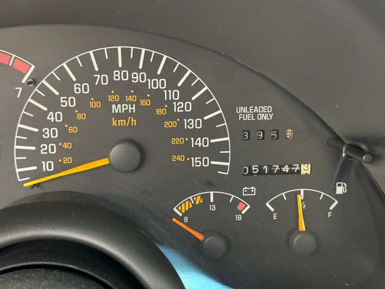 Pontiac-Firebird-1994-White-Tan-40