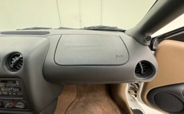 Pontiac-Firebird-1994-White-Tan-42