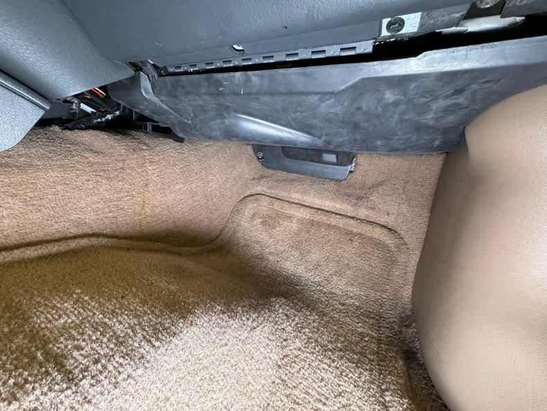 Pontiac-Firebird-1994-White-Tan-46