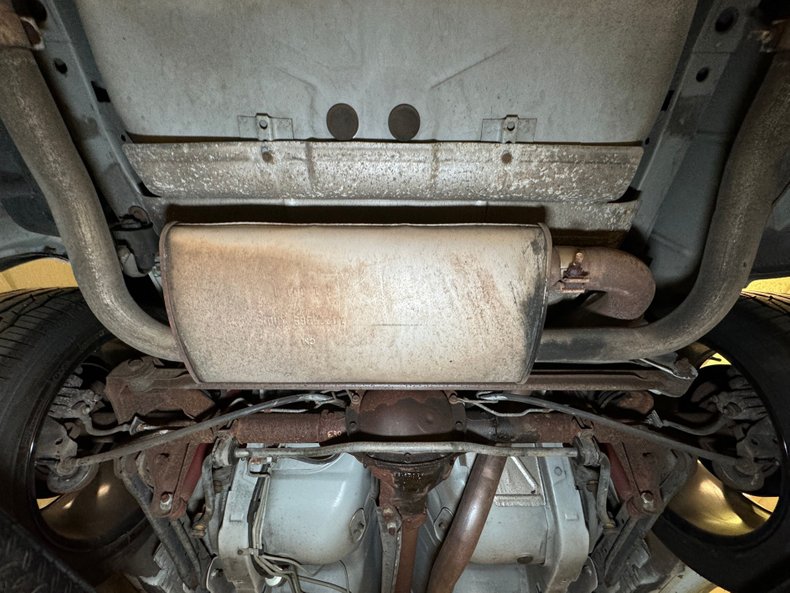 Pontiac-Firebird-1994-White-Tan-49