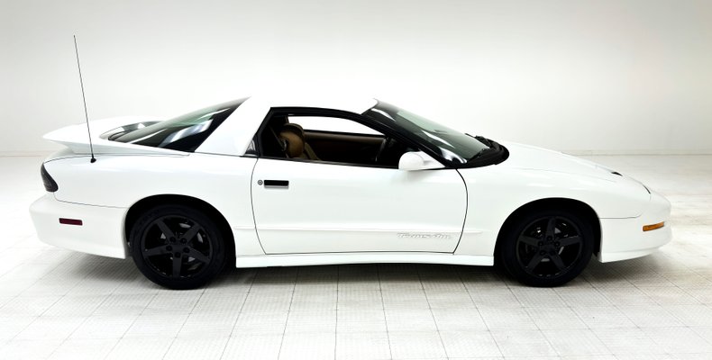 Pontiac-Firebird-1994-White-Tan-5