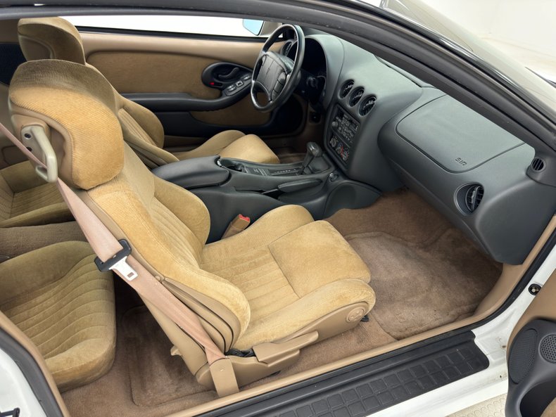 Pontiac-Firebird-1994-White-Tan-7