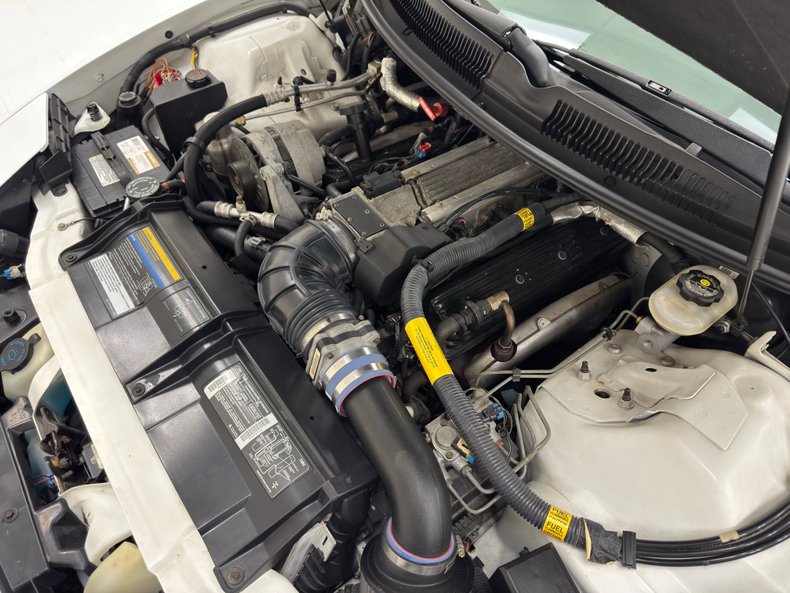 Pontiac-Firebird-1994-White-White-23