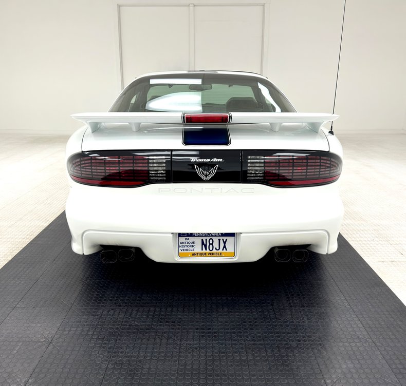 Pontiac-Firebird-1994-White-White-3